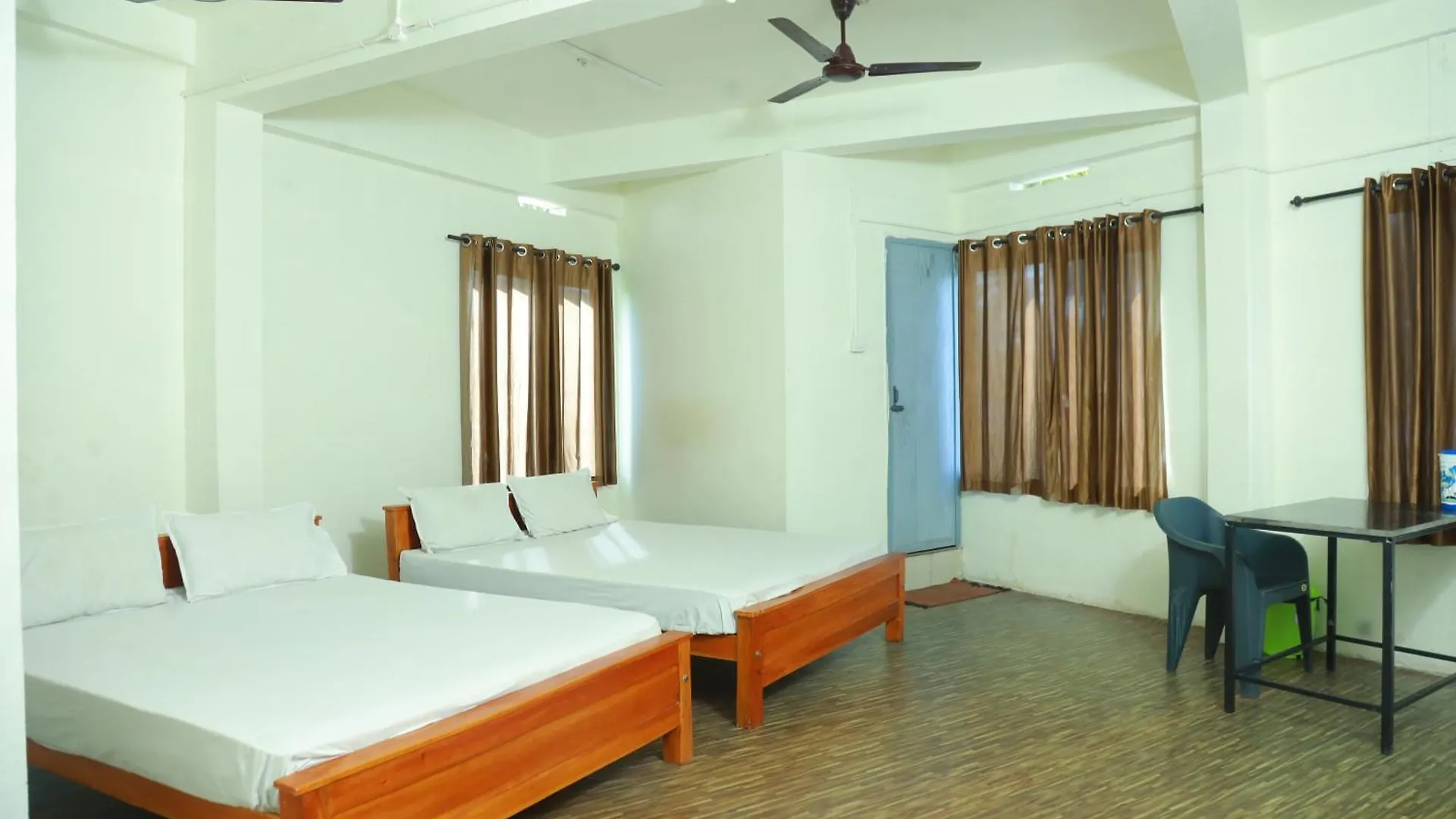 אכסניה קוז'יקודה Easy Stay Eranhipalam