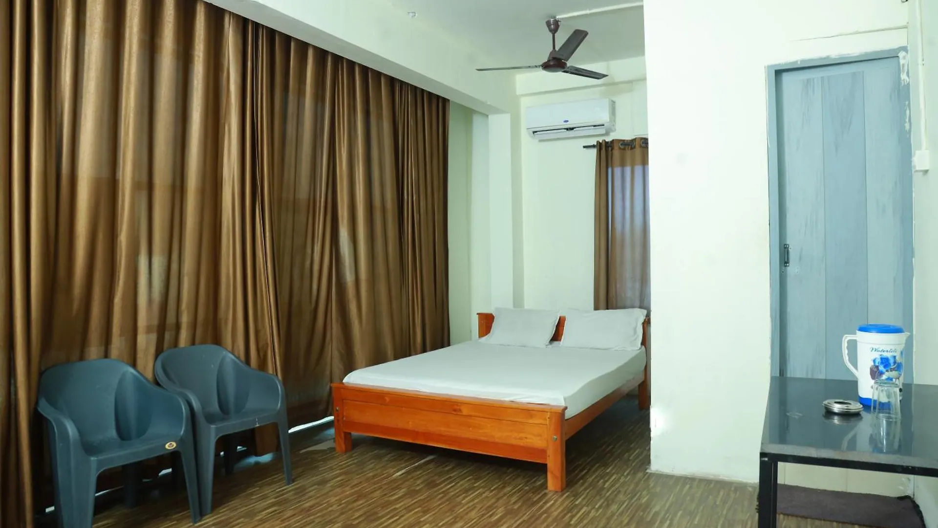 Lodge Easy Stay Eranhipalam Kozhikode
